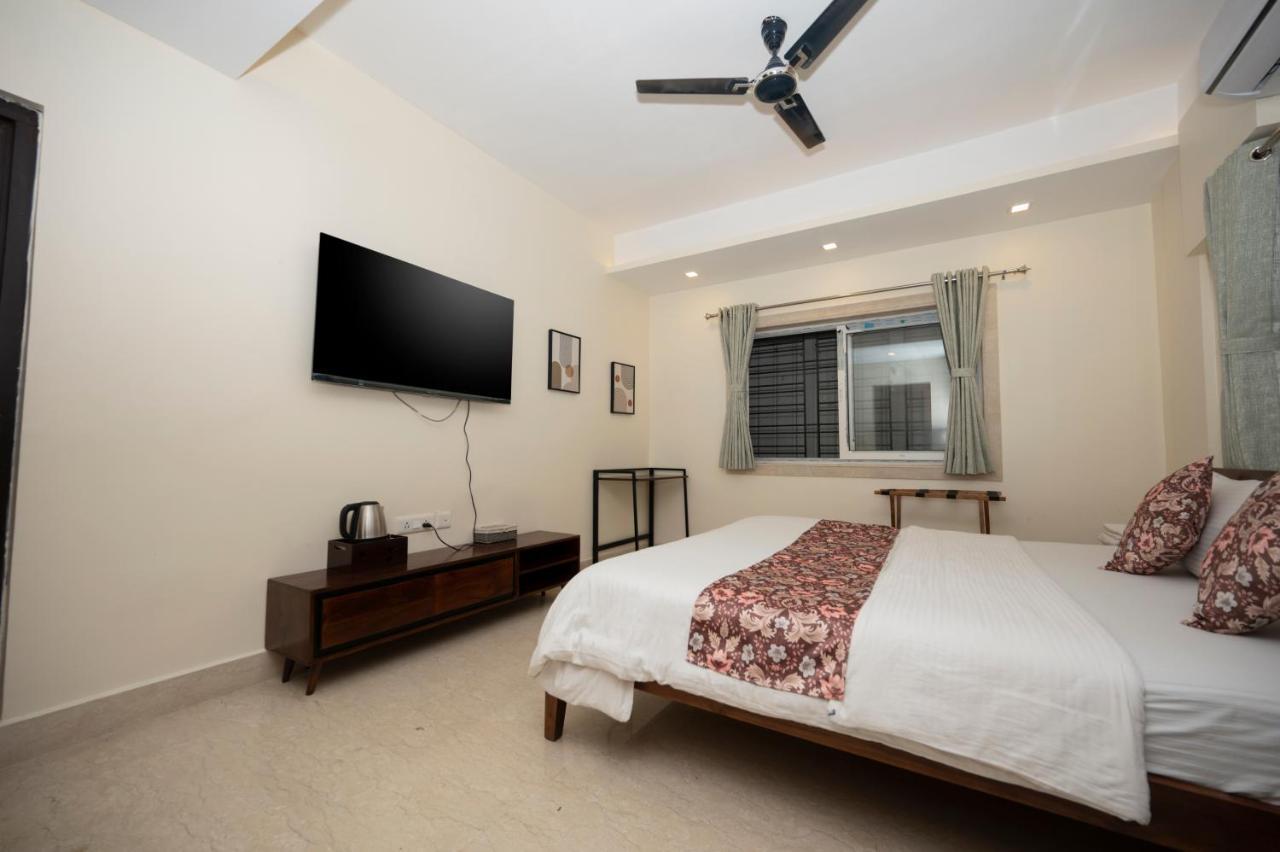 Lakeside Suites Kolkata Exterior photo