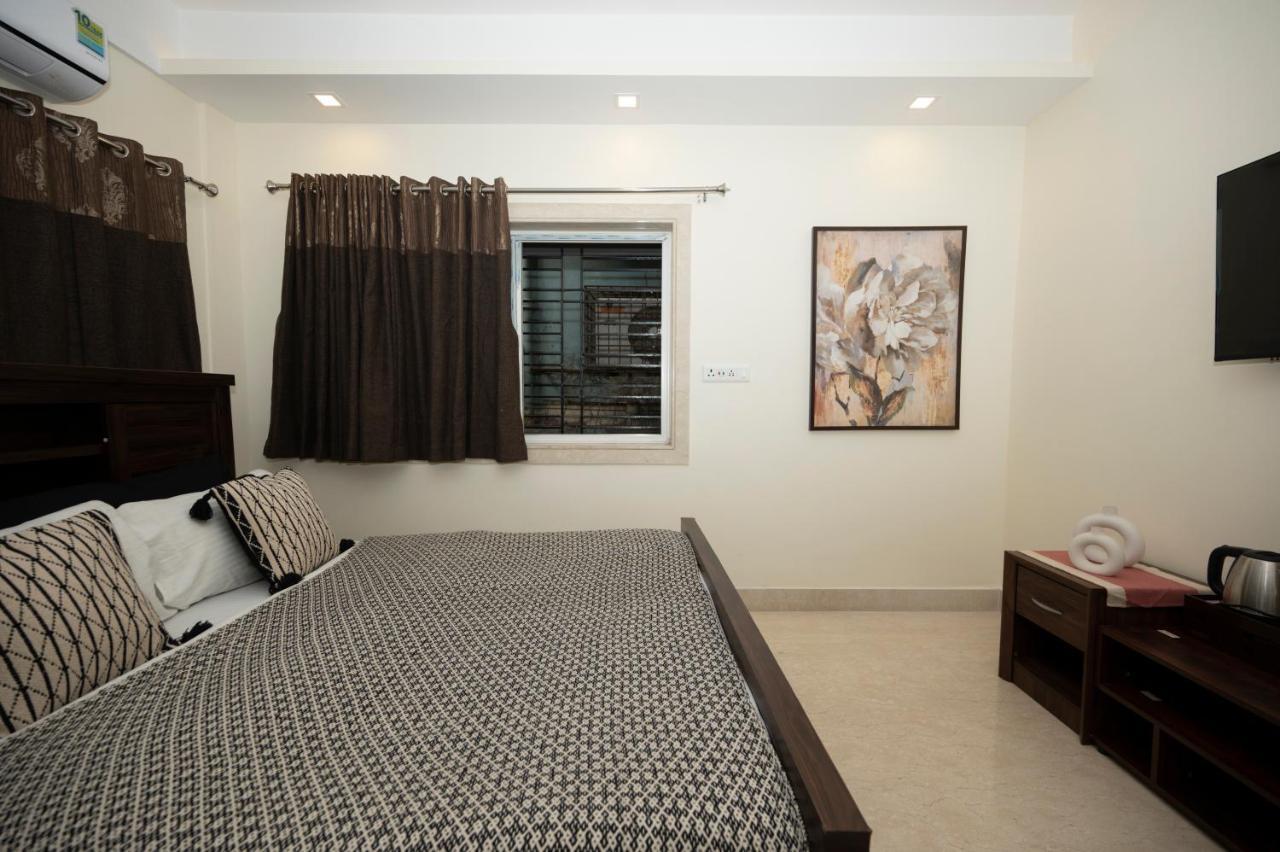 Lakeside Suites Kolkata Exterior photo